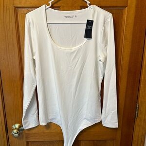 NWT Abercrombie & Fitch long sleeve scoop neck bodysuit size XL